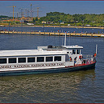Water taxi national harbor
